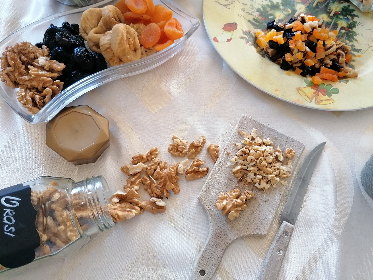 Jednostavan posni kolač sa cimetom