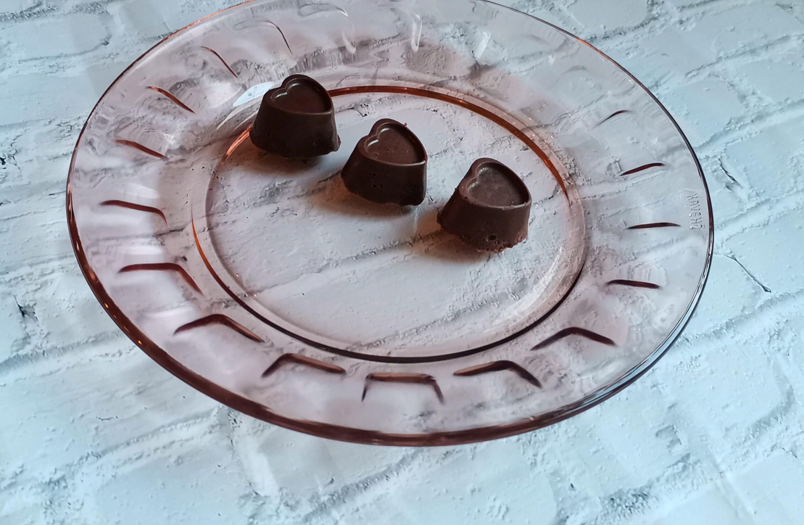 Romanov kugle: Posni kolači sa malinama i čokoladom