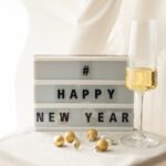 novogodisnja dekoracija kicenje doma ukrasima