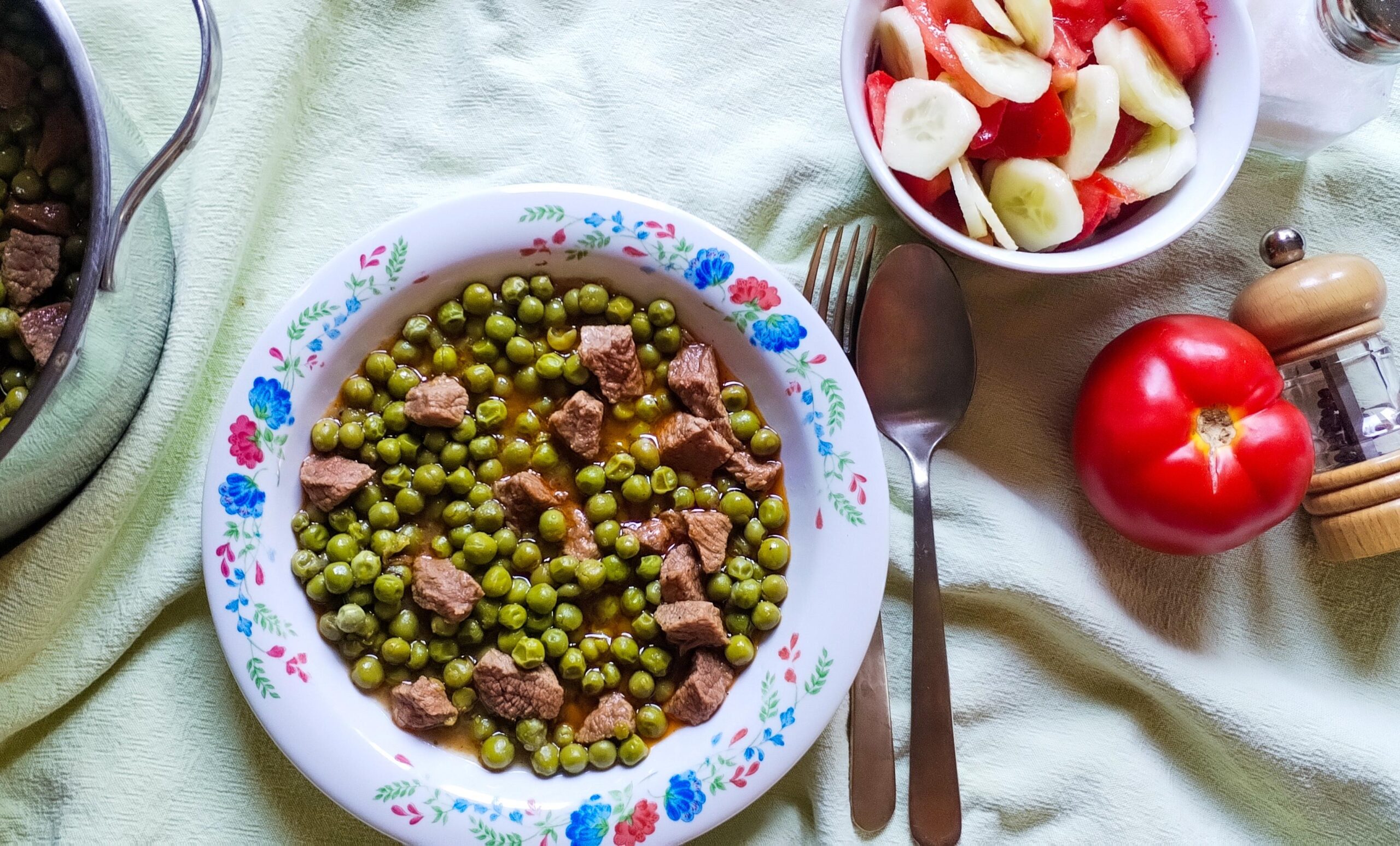 Grašak sa junetinom