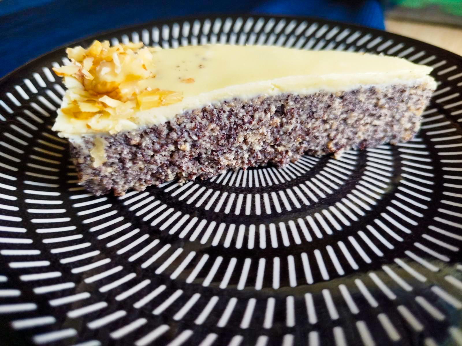 mak torta sa belom čokoladom