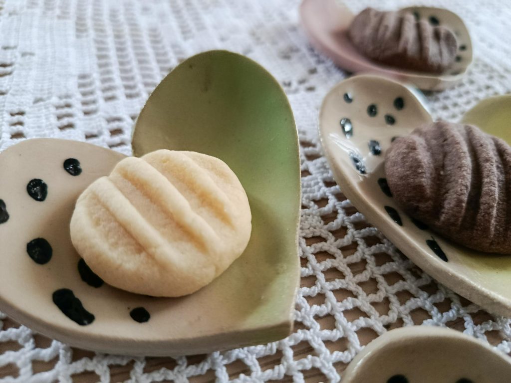 jednostavan keks sa pudingom i puterom