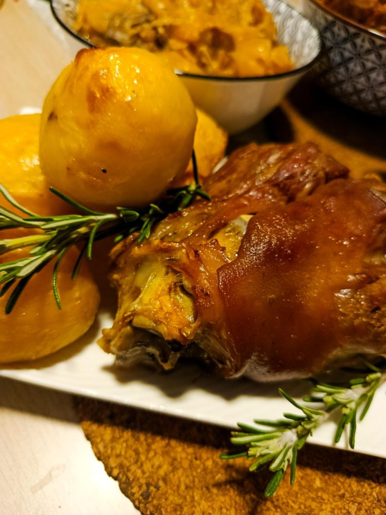 sveza svinjska butkica sa krompirom