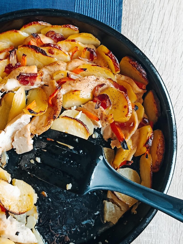 belo meso sa krompirom u rerni