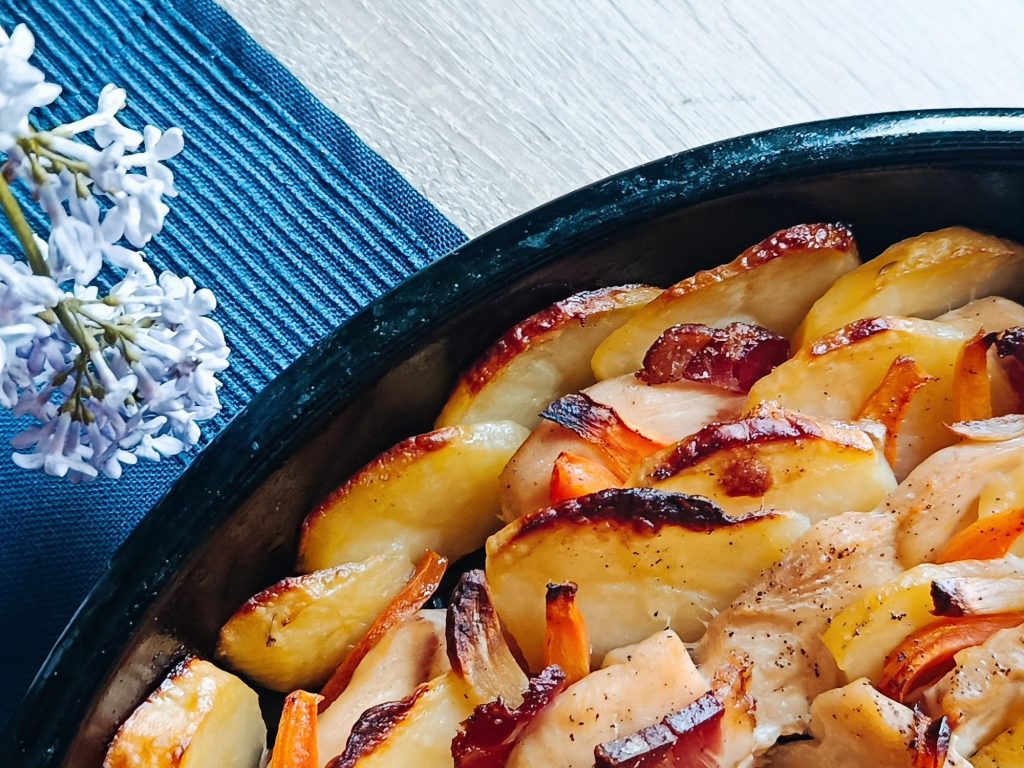 belo meso sa krompirom u rerni